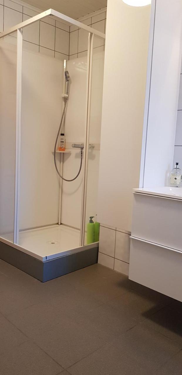 Apotek Guesthouse Хофн Экстерьер фото