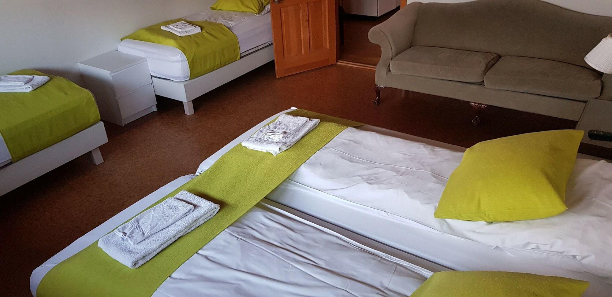 Apotek Guesthouse Хофн Экстерьер фото